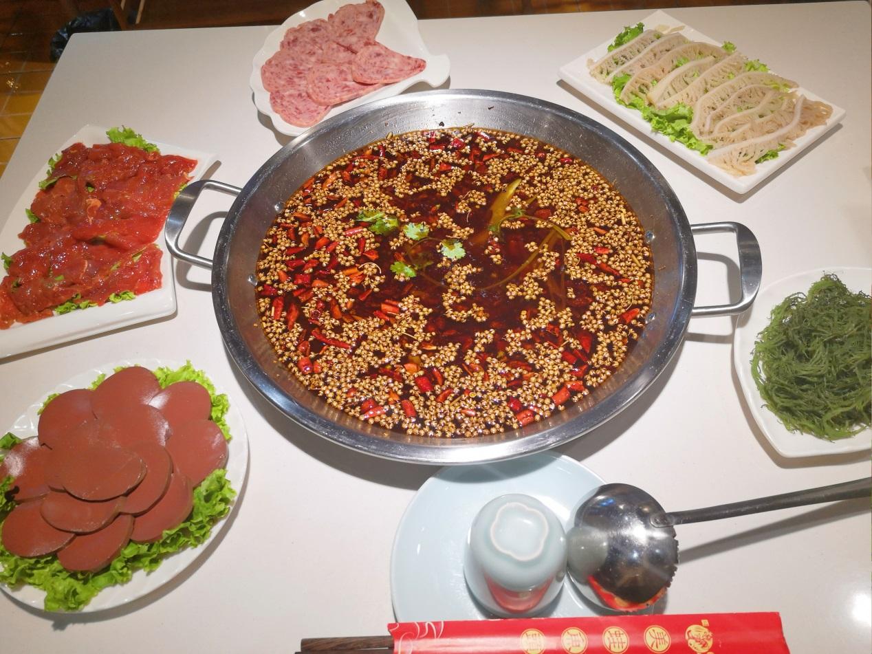 成渝高铁最新消息今天,成渝高铁最新消息今天，带你探秘小巷中的隐藏美味